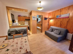 Studio 4 Pers avec Terrasse et Jardinet - Ski et Randos à Pied - Animaux Admis - FR-1-393-164